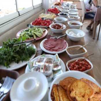  Balkonak Otel Cunda / Balıkesir