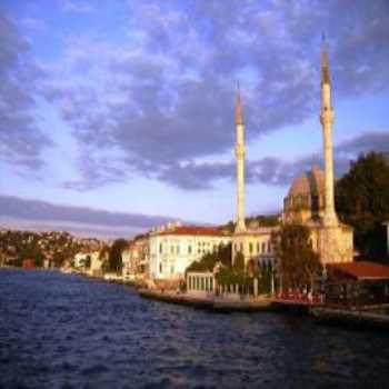 Beylerbeyi Camii İstanbul