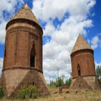 Çifte Kümbet (Ahlat) Bitlis