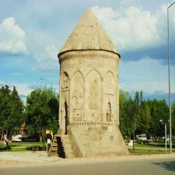 Döner Kümbet Kayseri