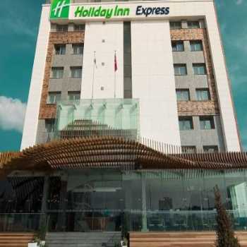  Holiday Inn Express İstanbul Airport Hotel Halkalı / İstanbul