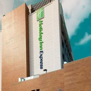  Holiday Inn Express İstanbul Airport Hotel Halkalı / İstanbul