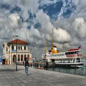 Kadıköy İskele Meydanı İstanbul