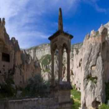 Kapadokya Zelve Vadisi Nevşehir