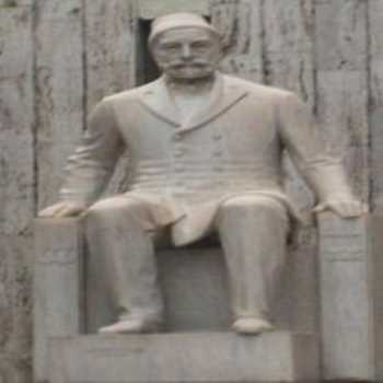 Mithat Paşa Anıtı Ankara