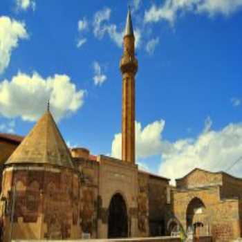 Niğde Sungurbey Camii Niğde