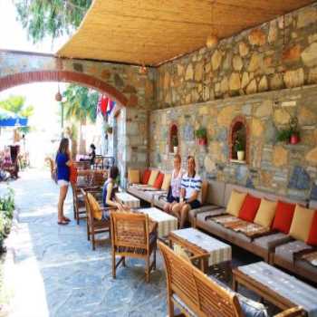  Toloman Hotel & Apartments Bitez / Muğla