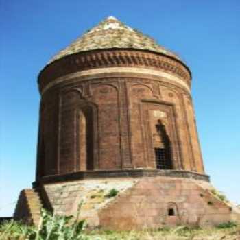 Usta Şagirt Kümbeti (Ahlat) Bitlis