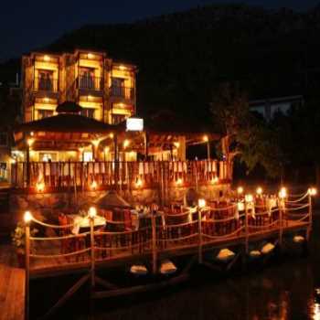  Veranda Otel & Restaurant (+12 Yetişkin Oteli) Bozburun / Muğla