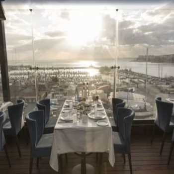  Wyndham Grand Istanbul Kalamış Marina Hotel Kalamış / İstanbul